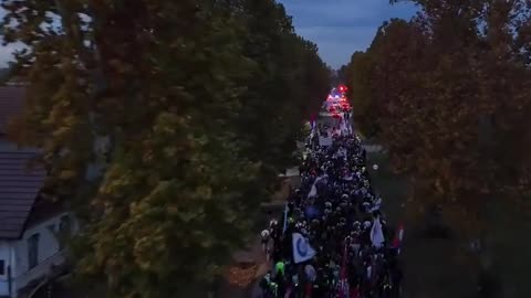 🇷🇸🚶‍♂️ Thousands of Serbian Students Marching 100 km to Novi Sad | FunFM