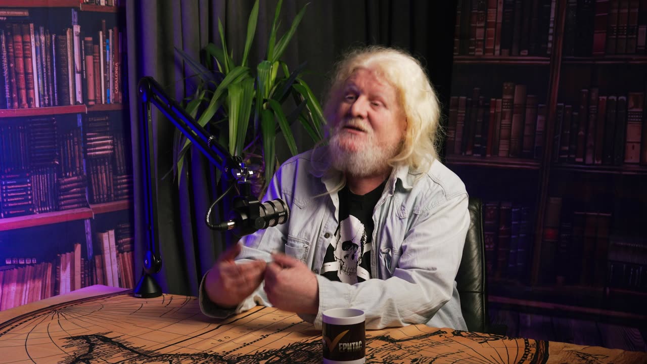 Proveritas | Проверитас S02E02: Со писателот Александар Русјаков