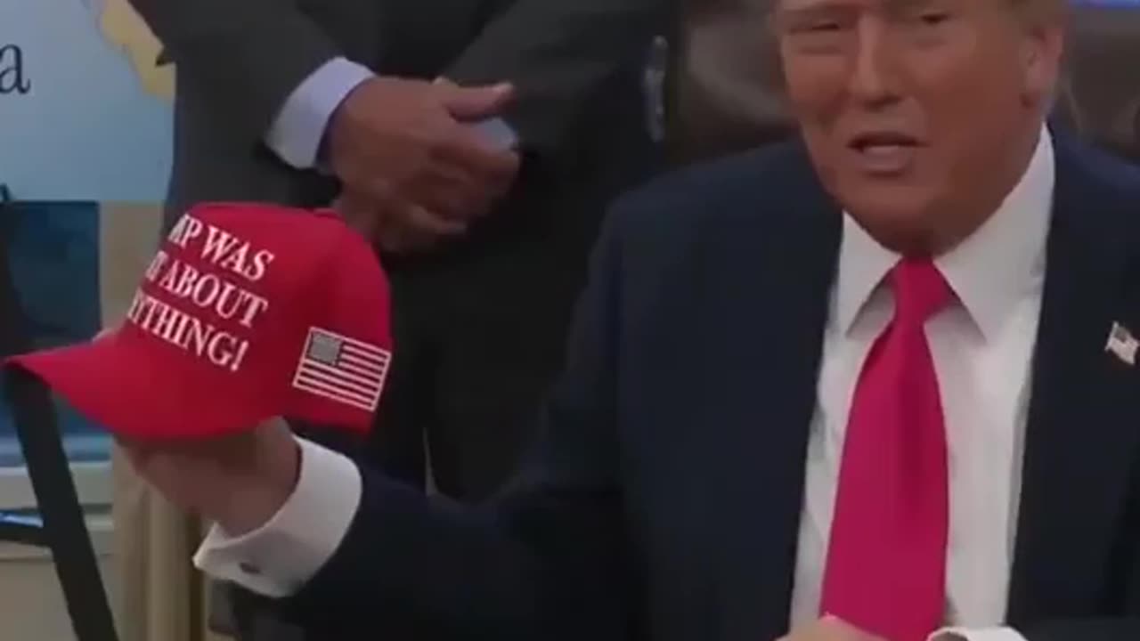 New Trump hat just dropped