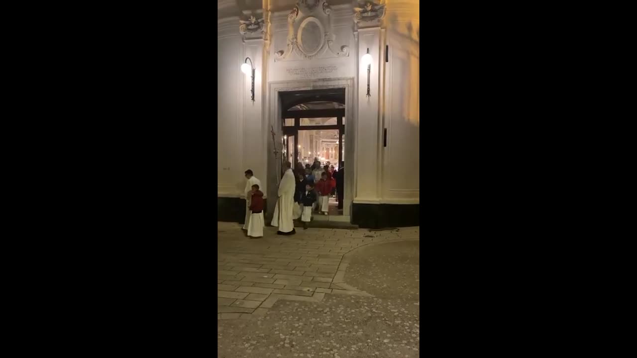 Atrani (SA) - La processione con le statue di Santa Maria Maddalena e Santa Rosalia (24.02.25)