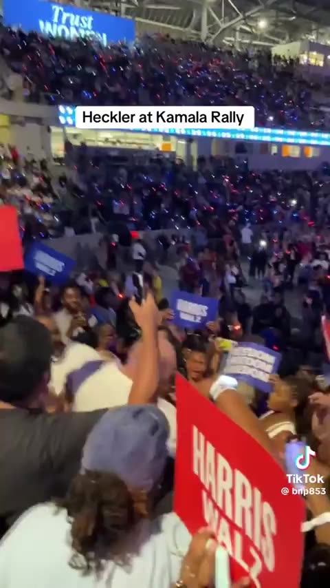 Heckler at Harris rally