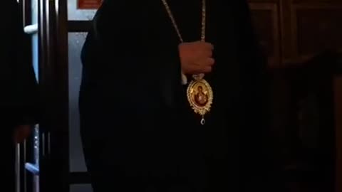 Ereticul Ecumenist Nifon Hulitor, Schismatic, Apostat, Antihrist, Batjocoritor al Semnului Sv. Cruci