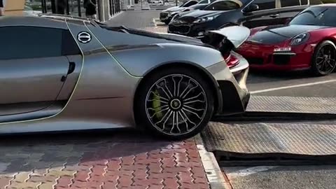 🚀💨 This McLaren 720S Sounds ELECTRIFYING at 9,000 RPM! | LuxurySportsCars