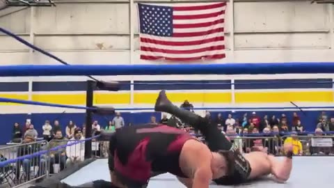 Sam Holloway Vs Dijak