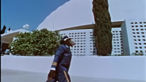 1970 Lancelot Link, Secret Chimp S01E04 C.H.U.M.P. takes a Holiday