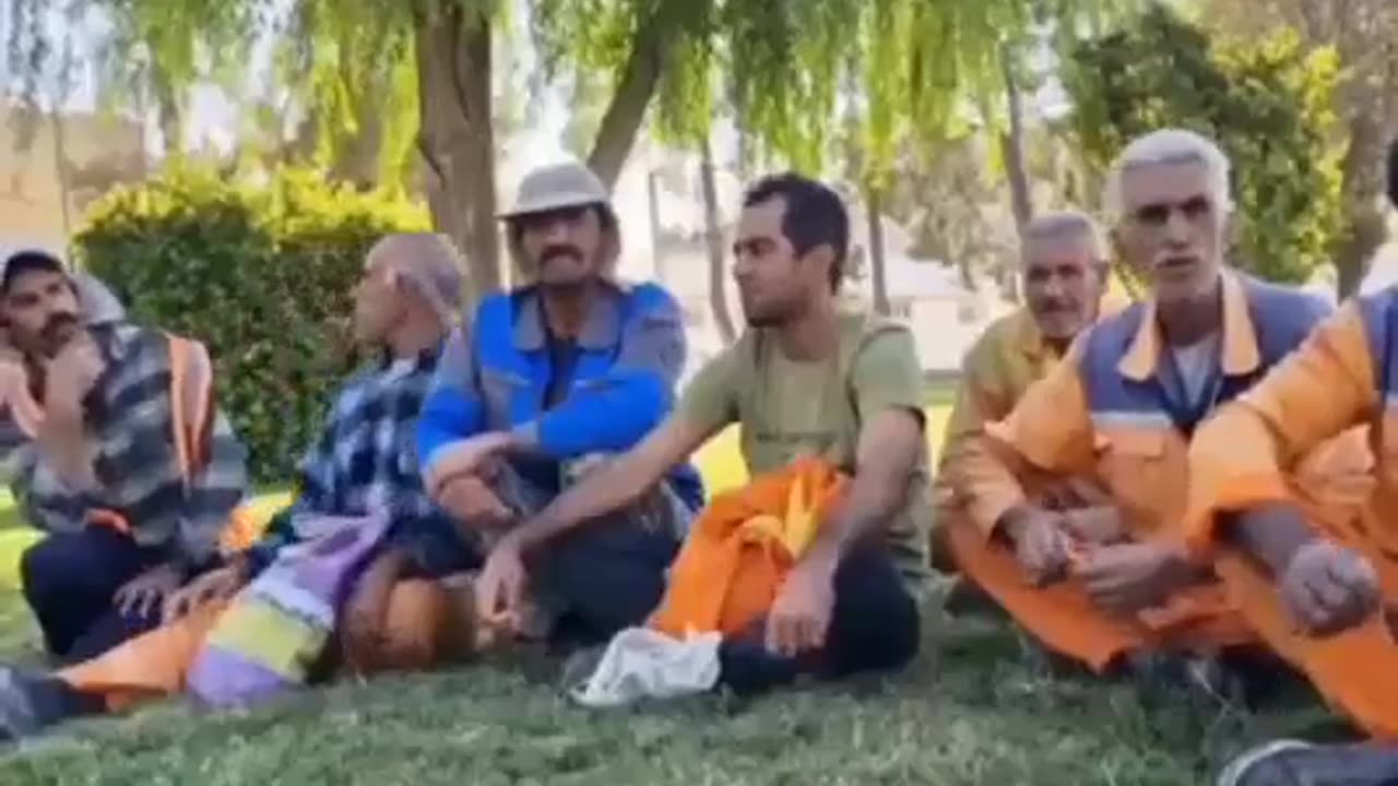 Έντονες πορείες στο Ιράν