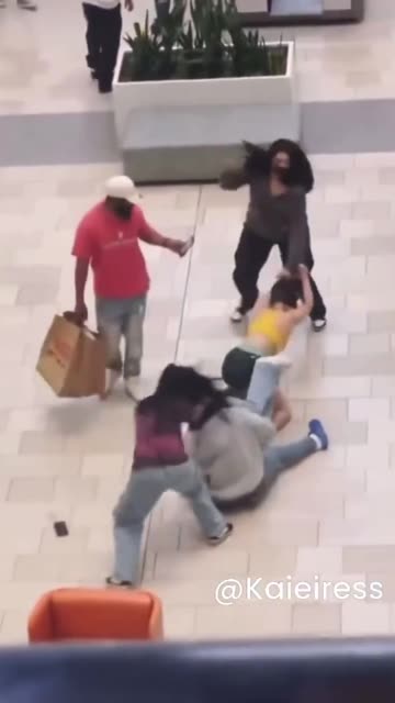 Pay attention to the guy in red 😭