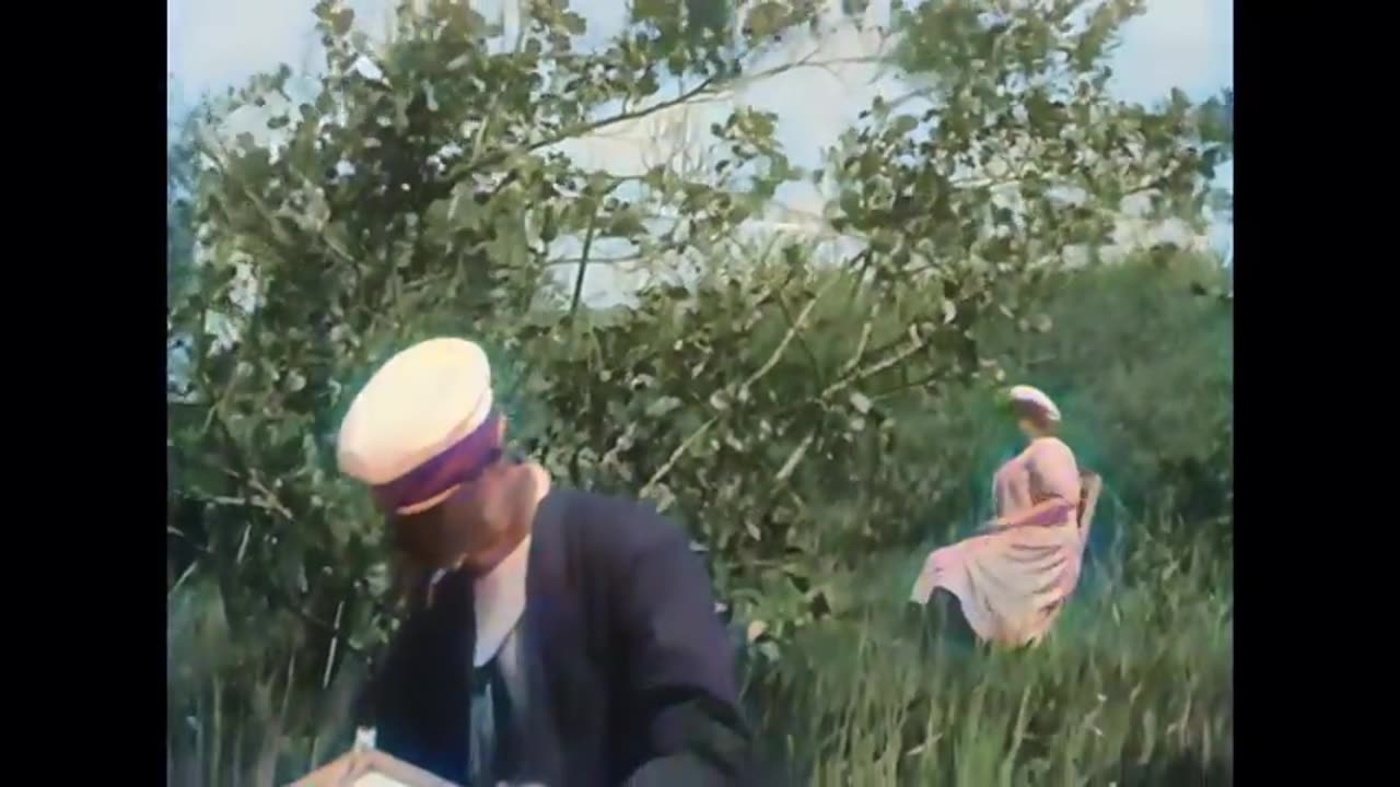 Friesland’s Egg Hunt: 1920 in Vibrant Color!