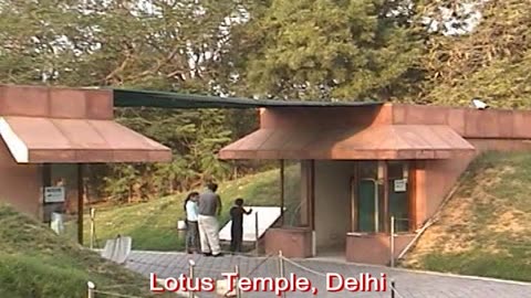 Lotus Temple Delhi | The Baha'i House of Worship and Architectural Wonder