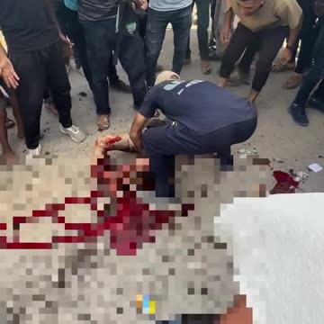 The Israeli occupation army targets a group of citizens near Al-Saraya Junction