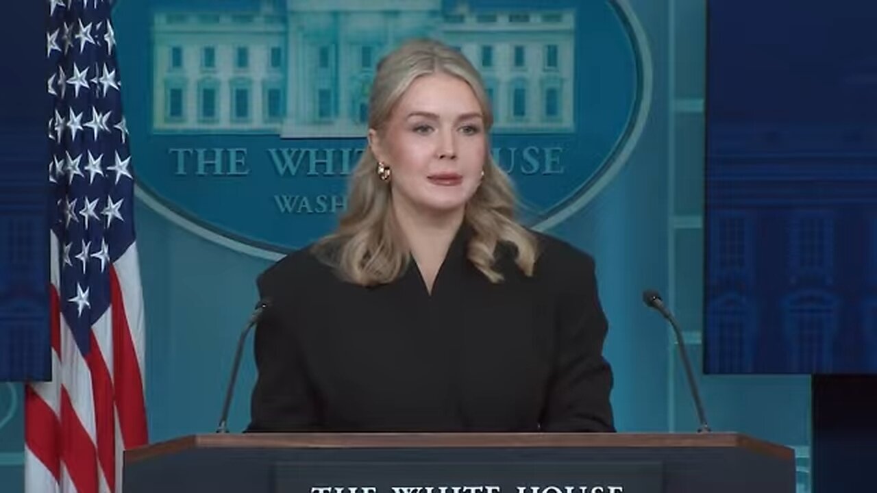 Karoline Leavitt TORCHES CNN’s Kaitlan Collins over soft Biden coverage