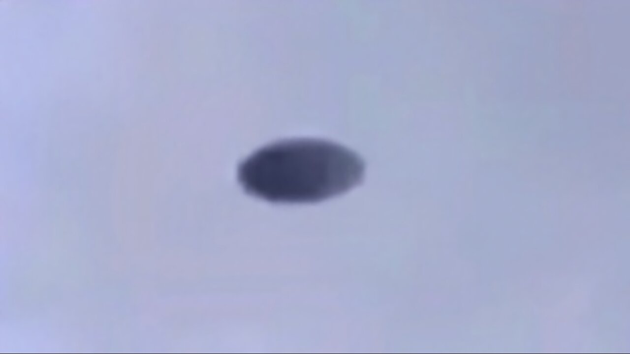 UFO Filmed Over Stuttgart, Germany