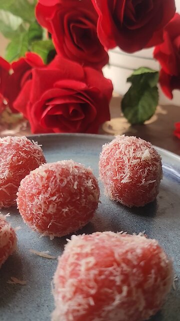 Sweet treats, happy heart 💛