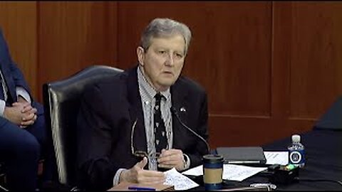 Kennedy questions FBI Dir. Wray in Judiciary#5092