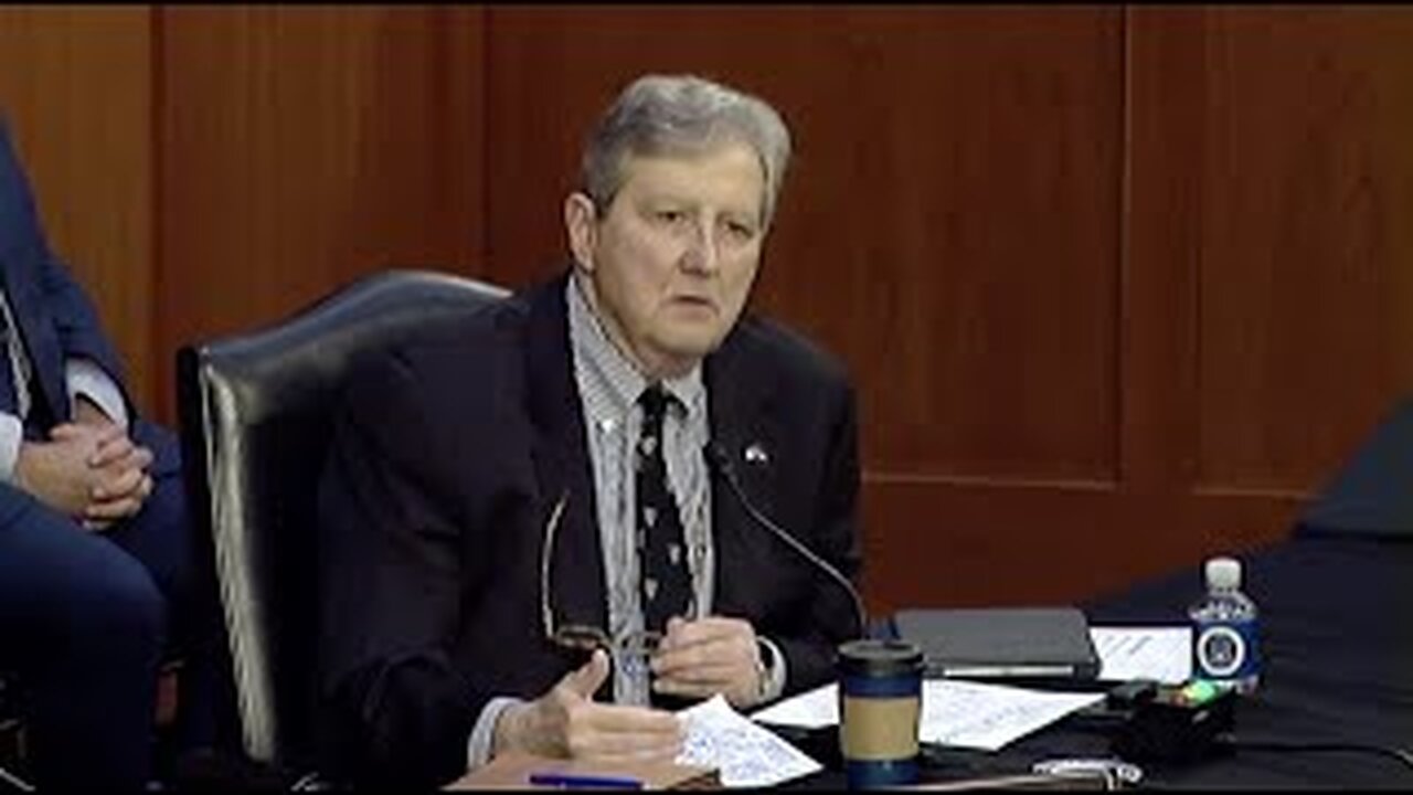 Kennedy questions FBI Dir. Wray in Judiciary#5092