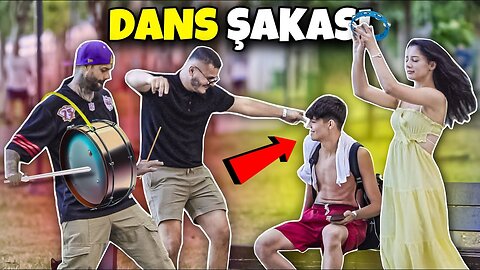 FUNNY DANCE PRANK - CAMERA JOKE