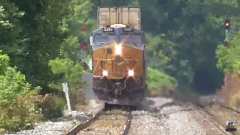 CSX Trains in Action Rittman Ohio | Freight & Intermodal Mixed