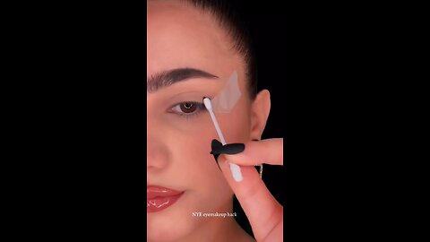 how to apply perfect eye makeup