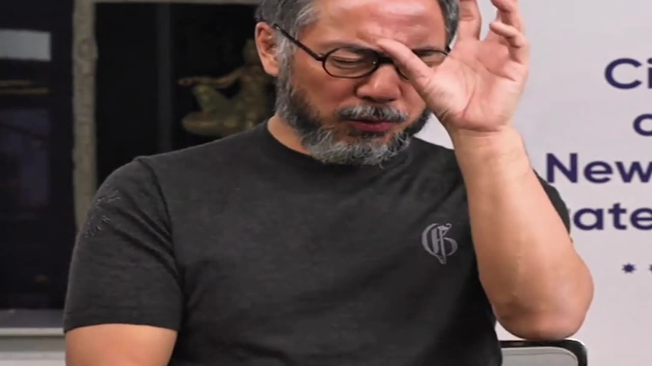 20230211文贵先生直播¹： #老椅子 当初的选择，注定是 #传奇，是综合的判断，但最终是因为非物质的，心和灵的关系—— #神！