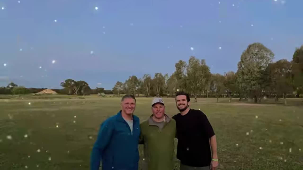 Trevor and Bailey Hendy Pop Through Jaya