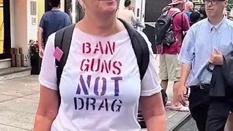 Video Exposes 'Professional Protester' Found at 'Almost 100 Different Protests'