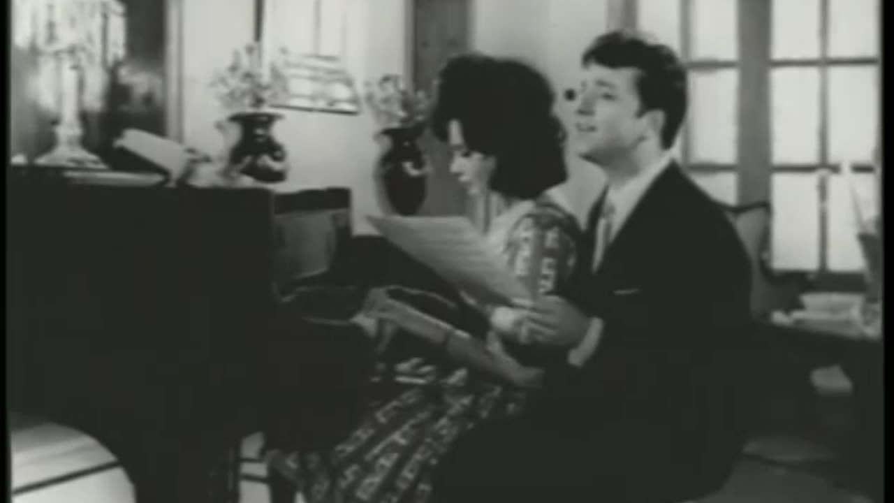 MAZİMİ UNUT İNCİTME BENİ