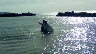 Η ΘΑΛΑΣΣΑ ΕΣΤΡΑΦΗ ΕΙΣ ΤΑ ΟΠΙΣΩ