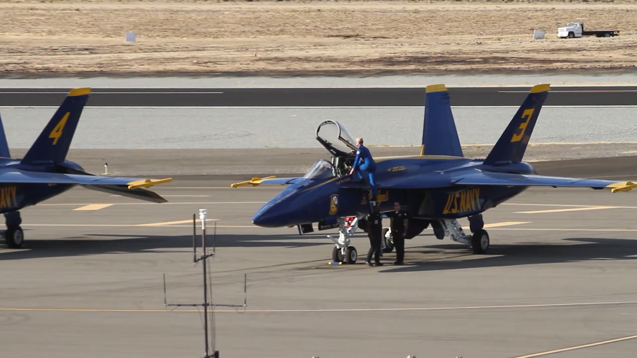 Blue Angels 2024 Demo - The Best Pilots on Earth