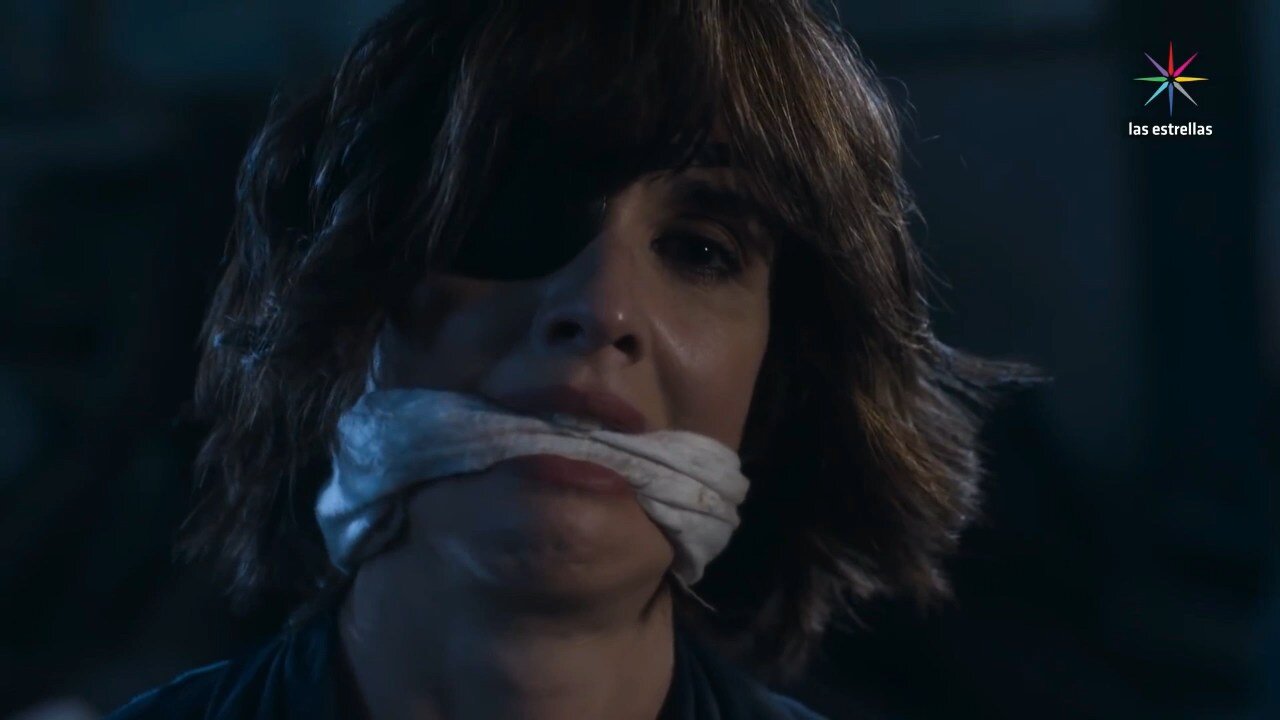 Cuna De Lobos (gagged)