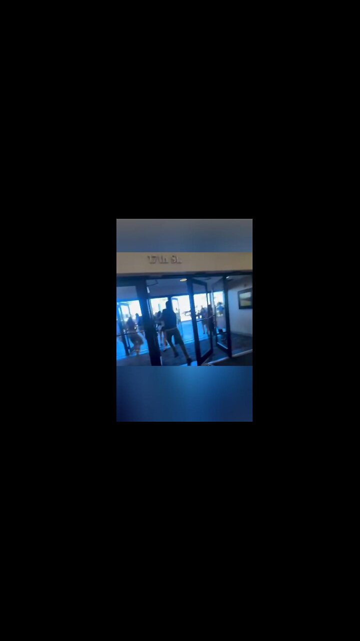 Prank call leads to panic at Lakeside Mall in Metairie, Louisiana, police say no credible threat