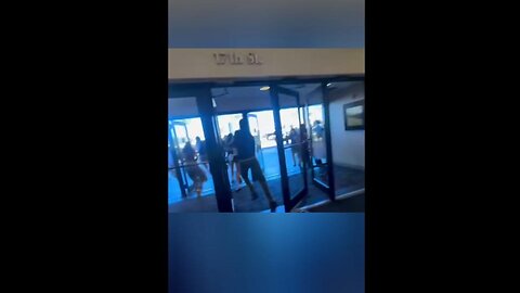 Prank call leads to panic at Lakeside Mall in Metairie, Louisiana, police say no credible threat