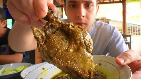 Minang Food: The Best GREEN CHILLI DUCK of Indonesia! 🇮🇩