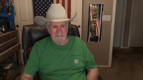 Trump Signs Executive Order To Protect Us From Tariff's That He Initiated!