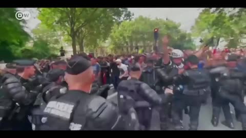 Watch Alex Jones Warn You About The New World Order Decades Ago in These Films