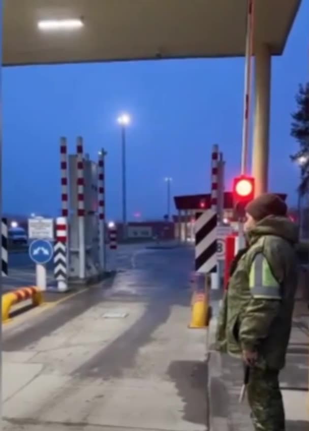 🇵🇱 Poland has fully opened two border crossings with Belarus for the first time since 2023.