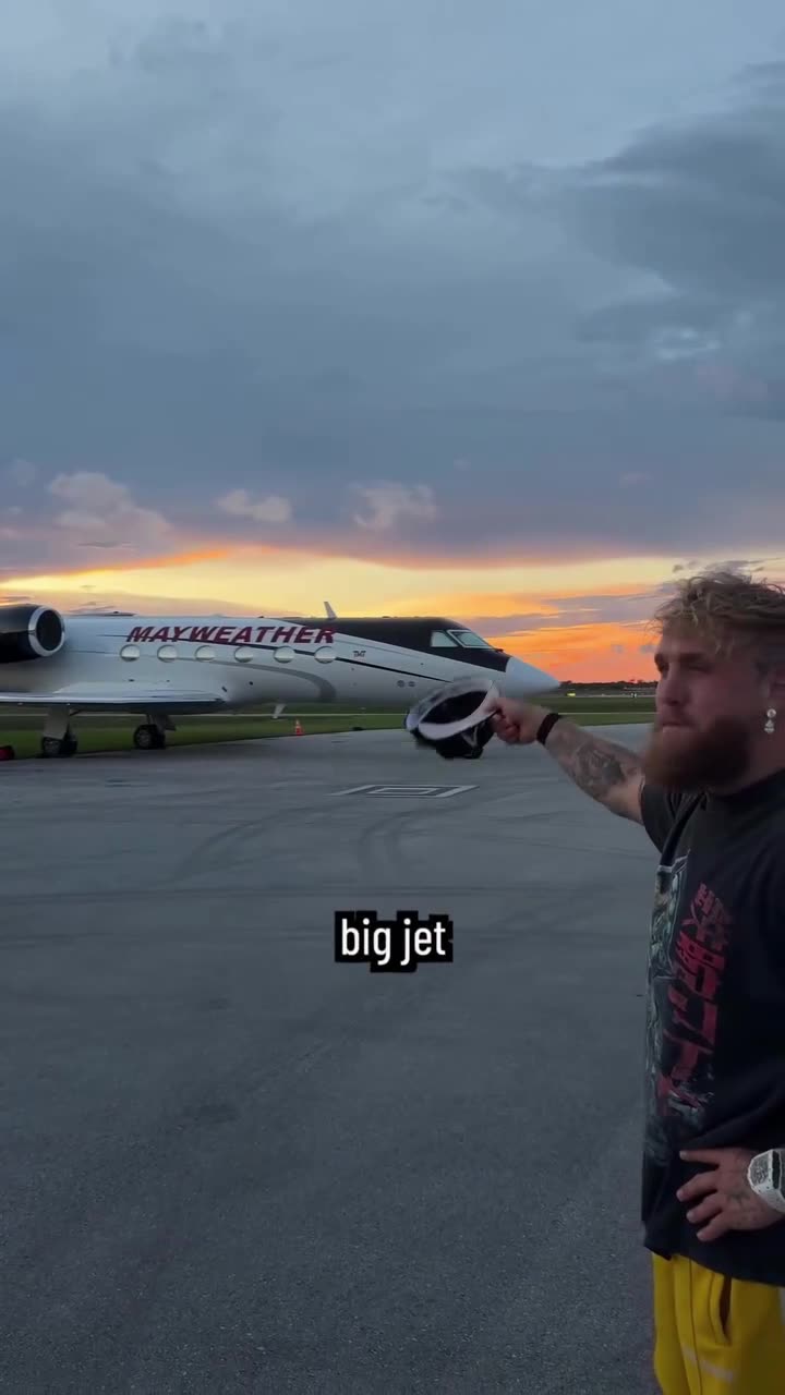 Jake Paul Mocks Floyd Mayweather for Having a Smaller Jet