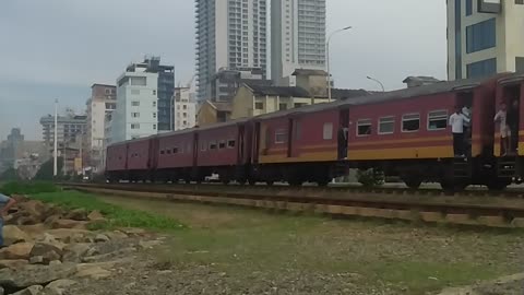 Srilankan beautiful train ride