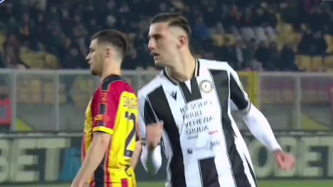 Lorenzo Lucca who stole the penalty from his captain Thauvin