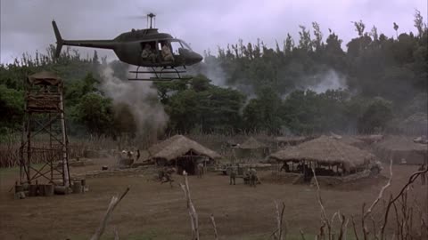 Ejercito bombardea poblado infectado de Ébola | Estallido | 1995