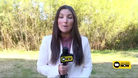 Congresswoman Miller-Meeks on holding town halls on the campaign trail