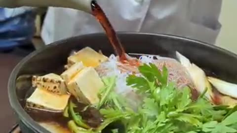 Eating A5 Wagyu Sukiyaki at a 150-Year-Old Tokyo Restaurant – Best Beef of My Life!