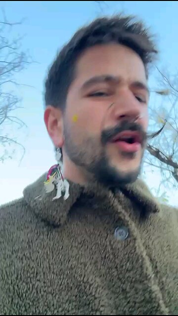 camilo ablando ojas navidad cantante