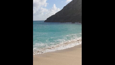 The sea beckons