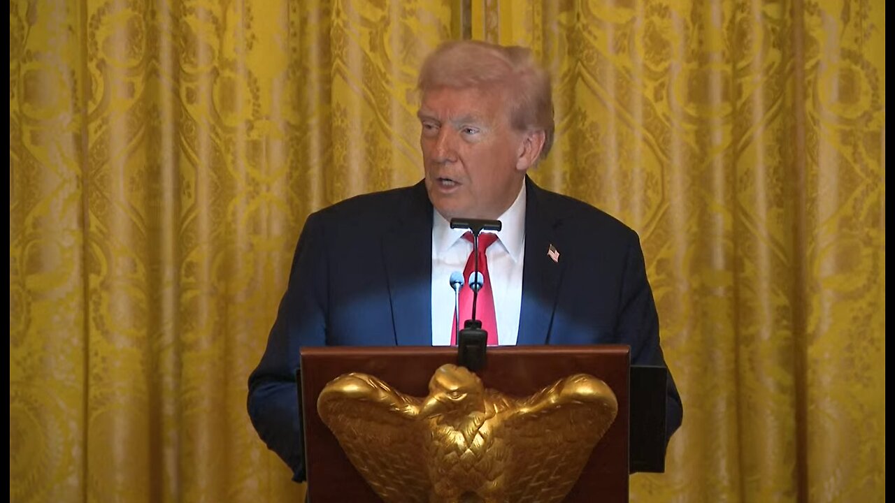 LIVE: Trump hosts a ballroom dinner in the White House