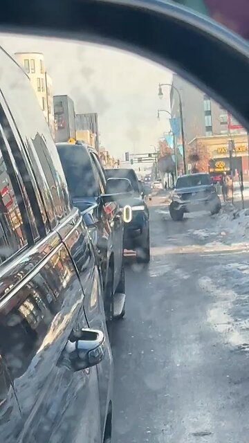 👮‍♂️ 🇺🇸 We're with Border Patrol as they're being trailed by at least two