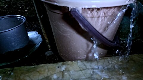 ASMR MELODY SOUND OF SPILLING WATER FROM A BUCKET