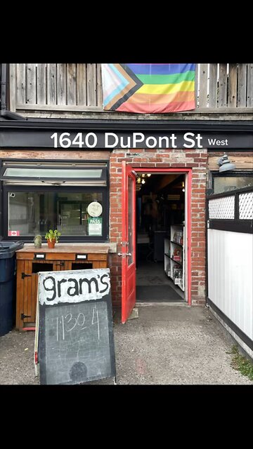 Inside Torontos Most Dangerous Pizza Shop - Grams Pizza