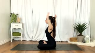 10 Minute Yoga Full Body Stretch for Stiff Bodies