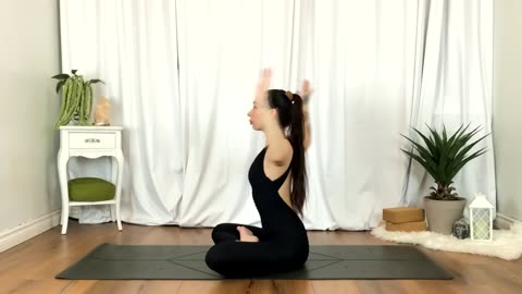 10 Minute Yoga Full Body Stretch for Stiff Bodies