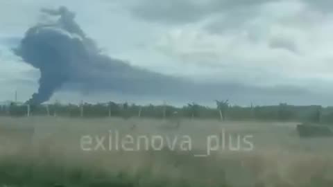 🔥 Feodosiya, the scale of the fire at the oil depot is impressive, the column of